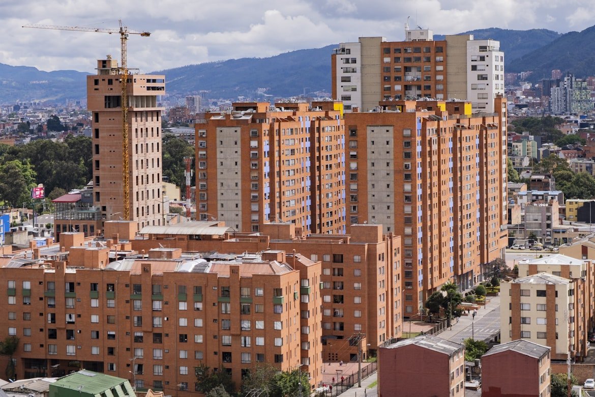 Mercado Inmobiliario Latinoamérica 2026: Mejores Países para Invertir | INMOBILIARIE